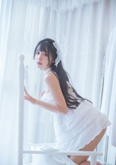 三级在线播放_720迅雷电影在线