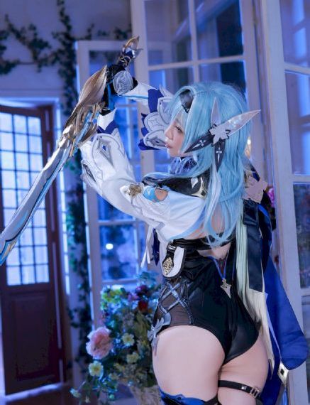 欧美三级爆乳吃奶在线观看_720完整在线观看