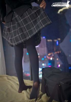 久久久精品播放久久av蜜臀_午夜伦不卡高清在线观看