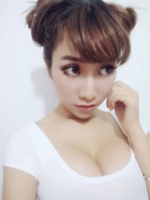 欧洲综合自拍偷拍_国产剧全集免费播放