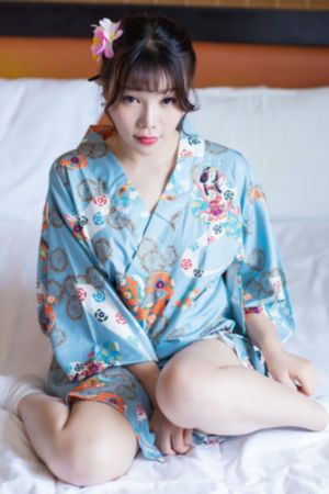 偷拍白AV_国产剧手机免费观看完整