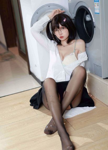 日本午夜精品理论片久久_日韩在线观看