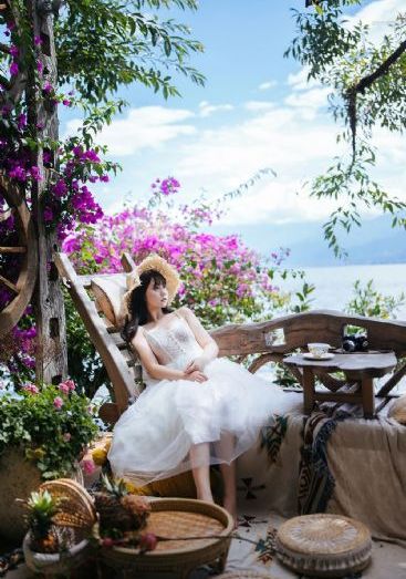 大屁股美女后进动态图_720神马影院手机在线